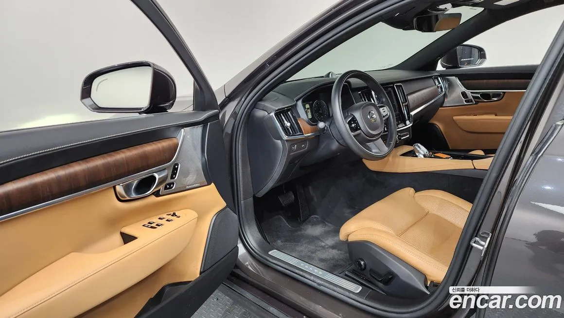 Volvo S90 — фото 10