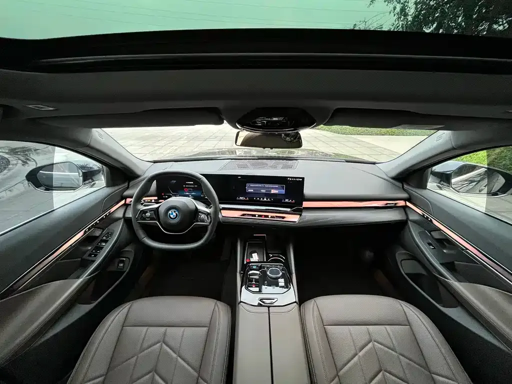 BMW i5 2024 из CN, фото 6