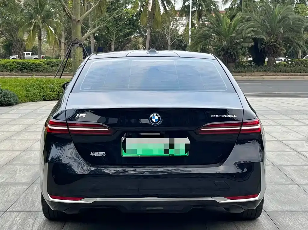 BMW i5 2024 из CN, фото 3