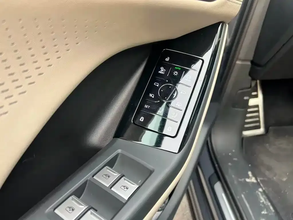 Audi Q6L e-tron 2025 из CN, фото 2
