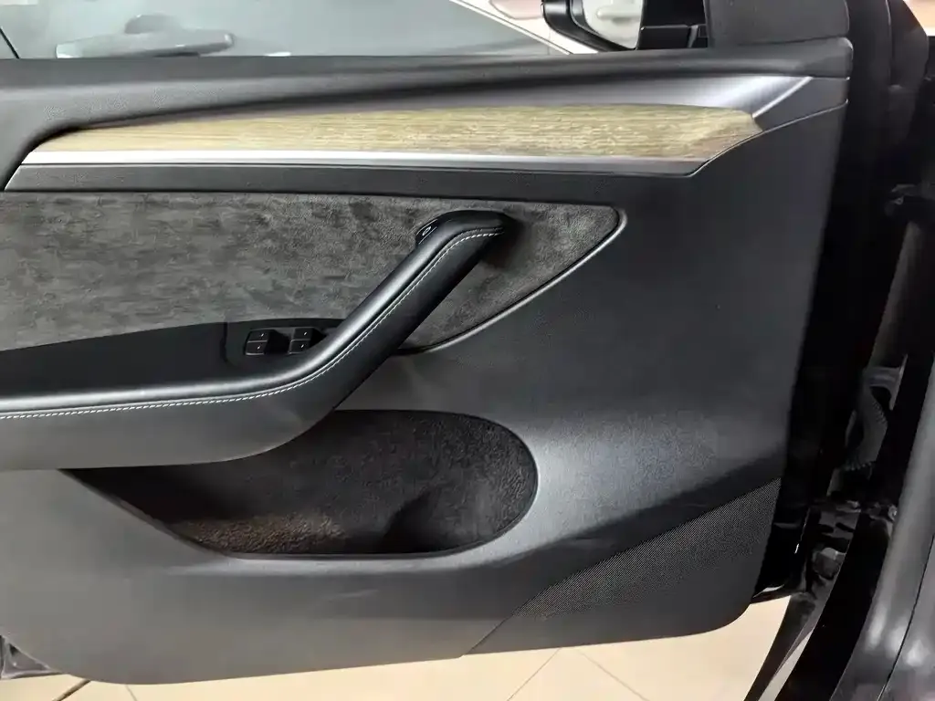Tesla Model Y 2022 из CN, фото 9