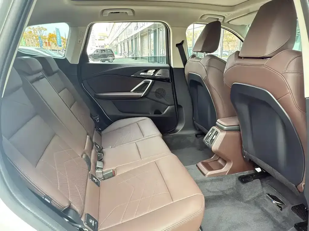 BMW X1 2025 из CN, фото 8