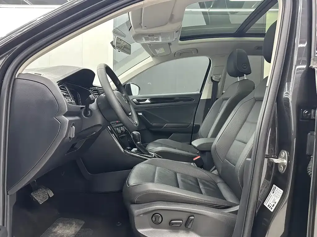Volkswagen T-Roc 2022 из CN, фото 3