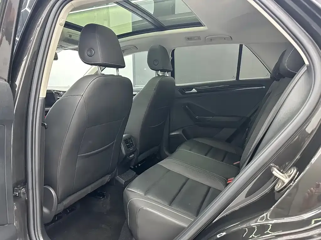 Volkswagen T-Roc 2022 из CN, фото 9