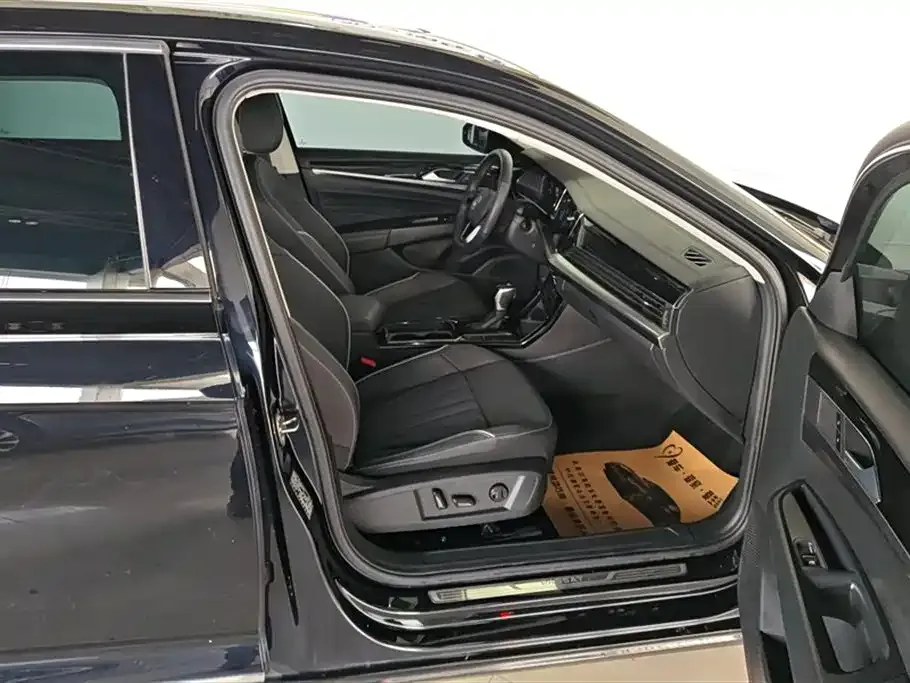 Volkswagen Passat — фото 8