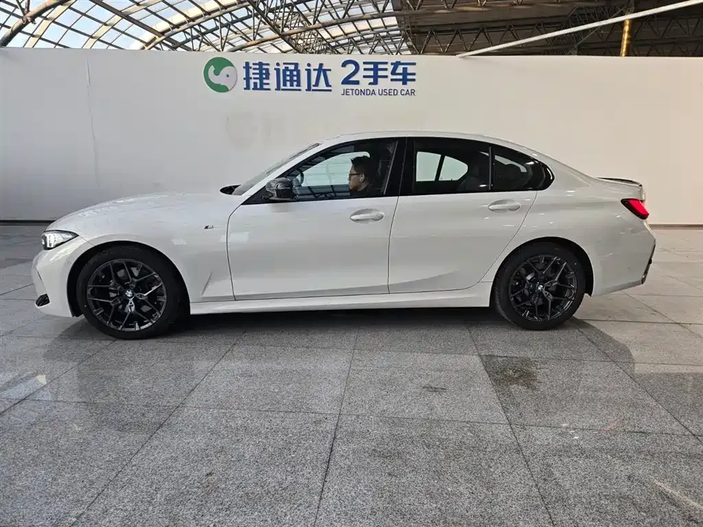 BMW 3 Series 2024 из CN, фото 8