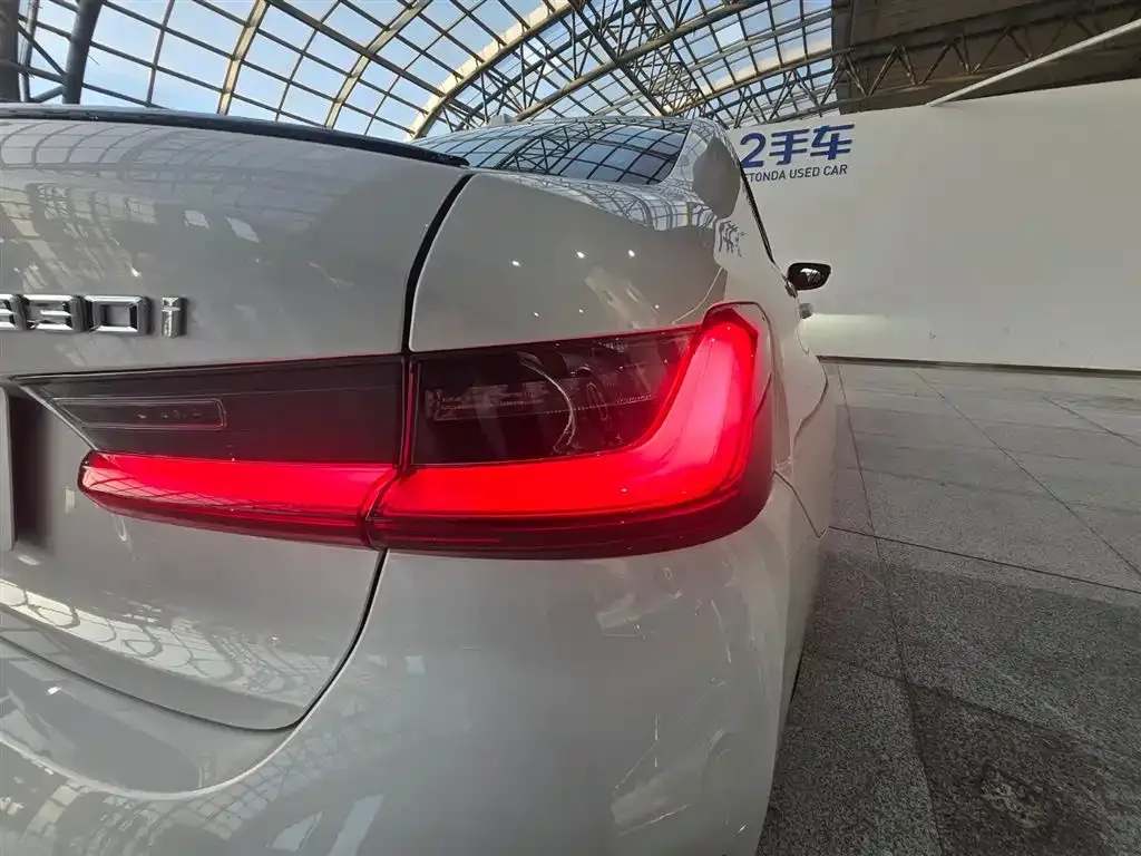 BMW 3 Series 2024 из CN, фото 2