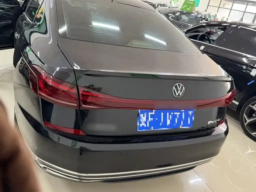 Volkswagen Passat 2022 из CN, фото 9