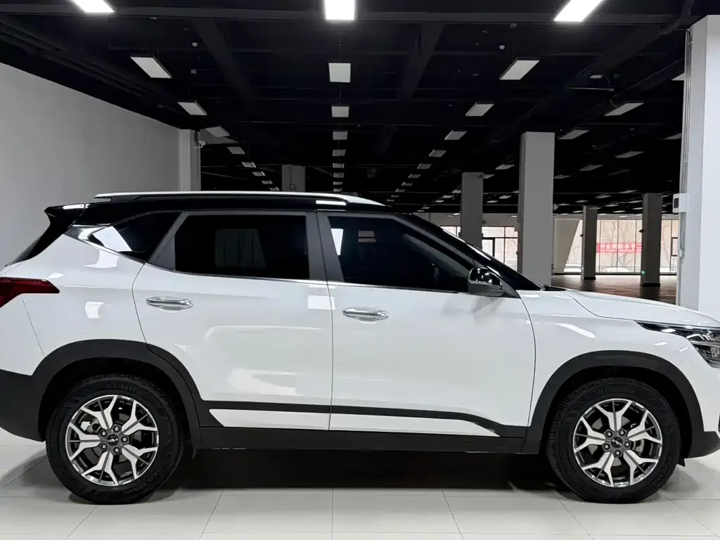 Kia KX3 2021 из CN, фото 3