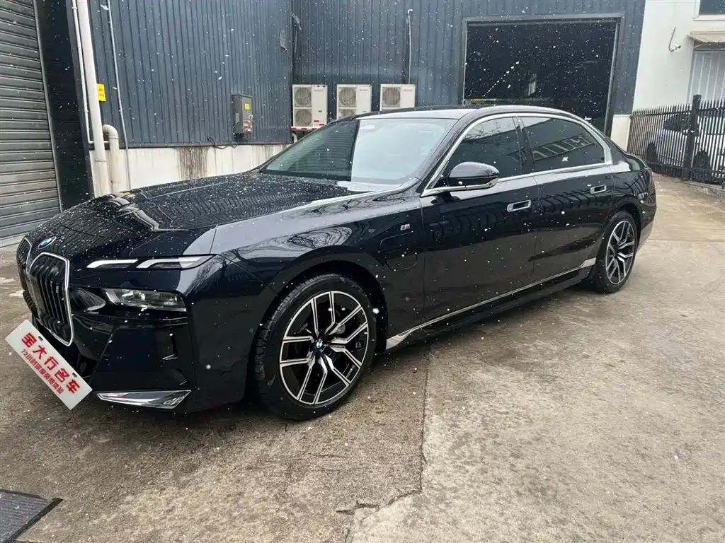 BMW i7 2024 из CN, фото 1