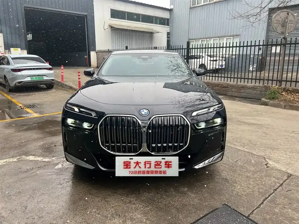 BMW i7 2024 из CN, фото 9