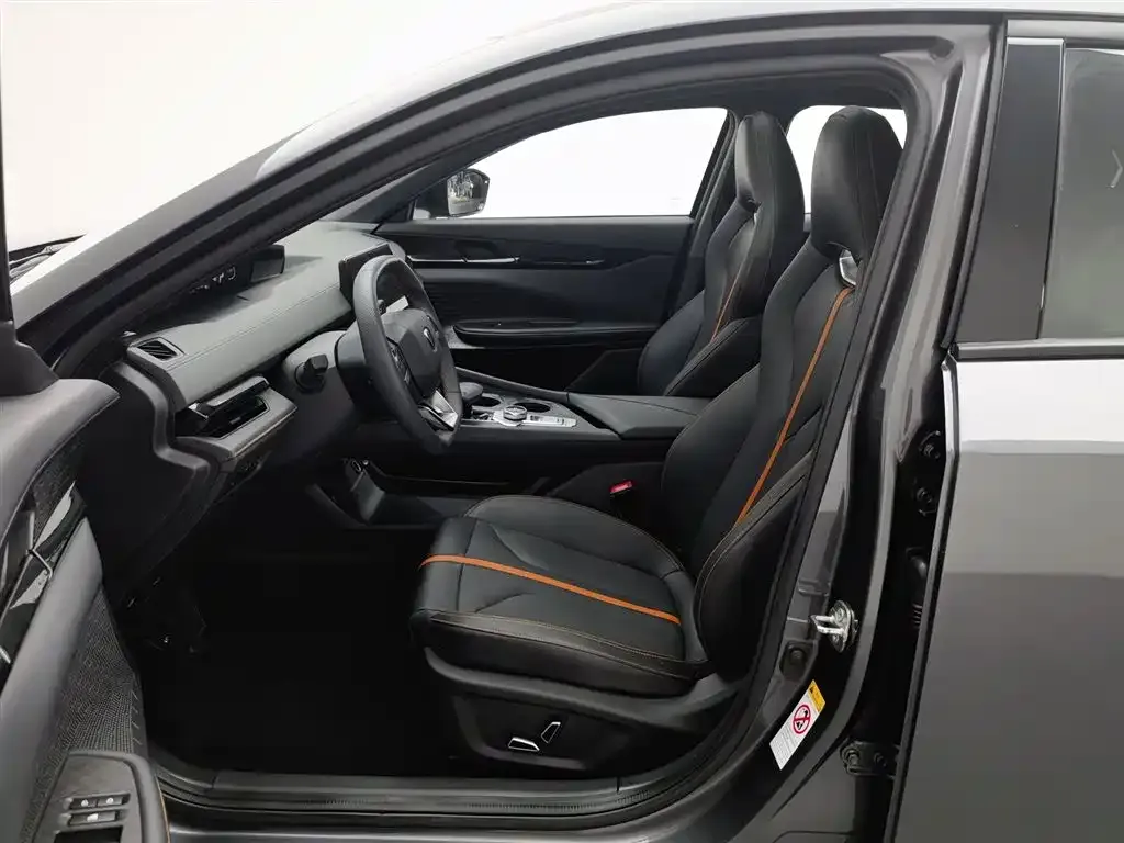 Changan UNI-V 2024 из CN, фото 10
