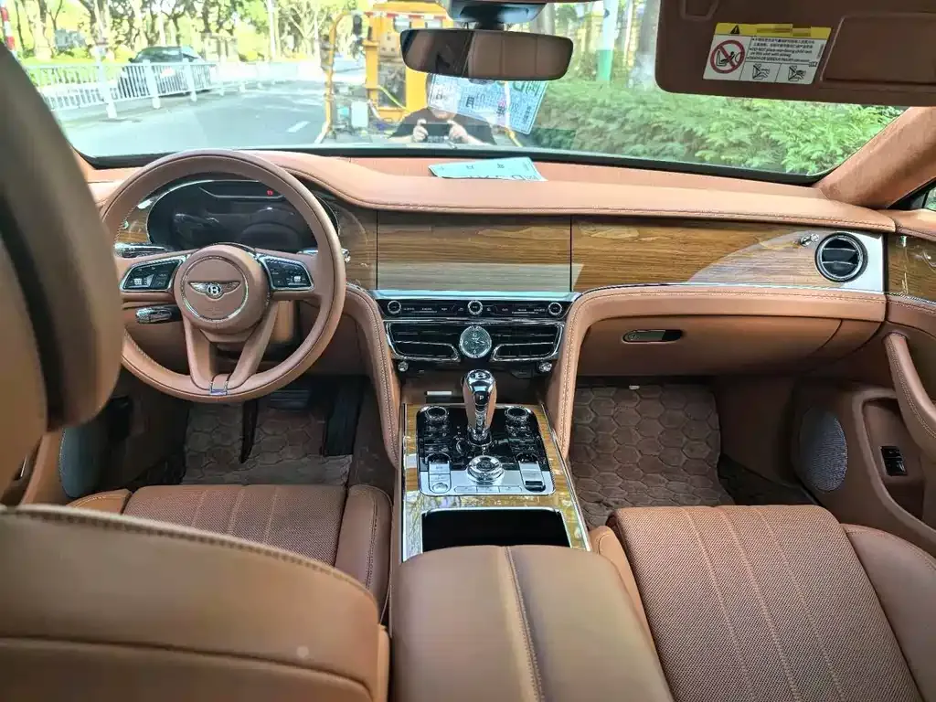 Bentley Flying Spur 2022 из CN, фото 2