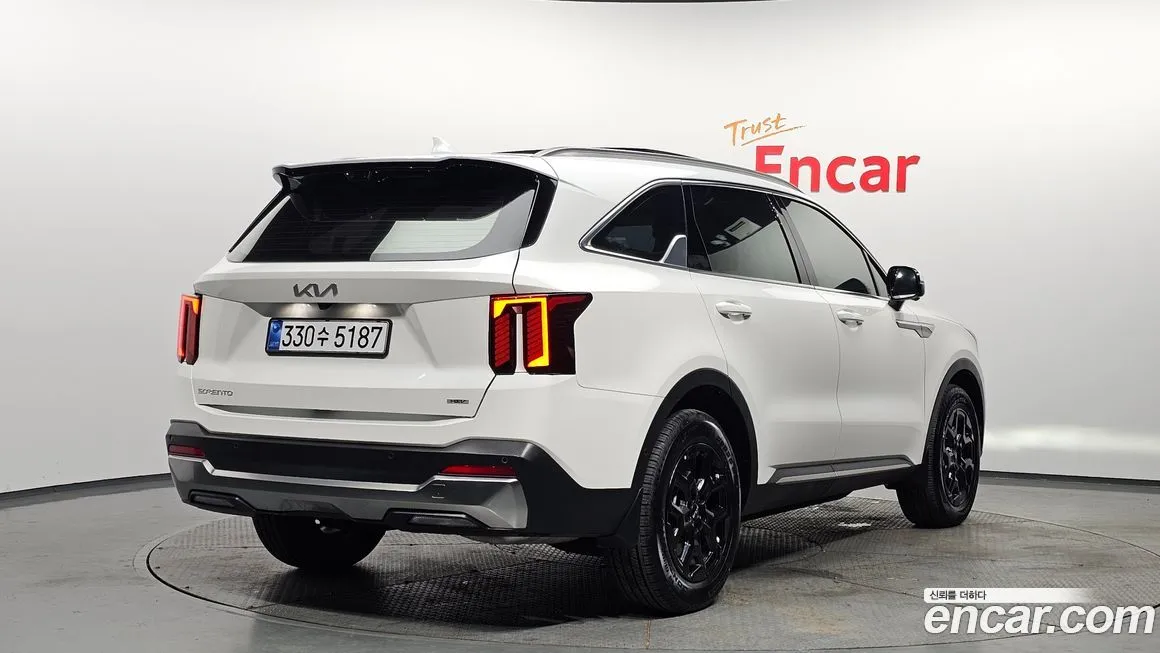 Kia Sorento — фото 5
