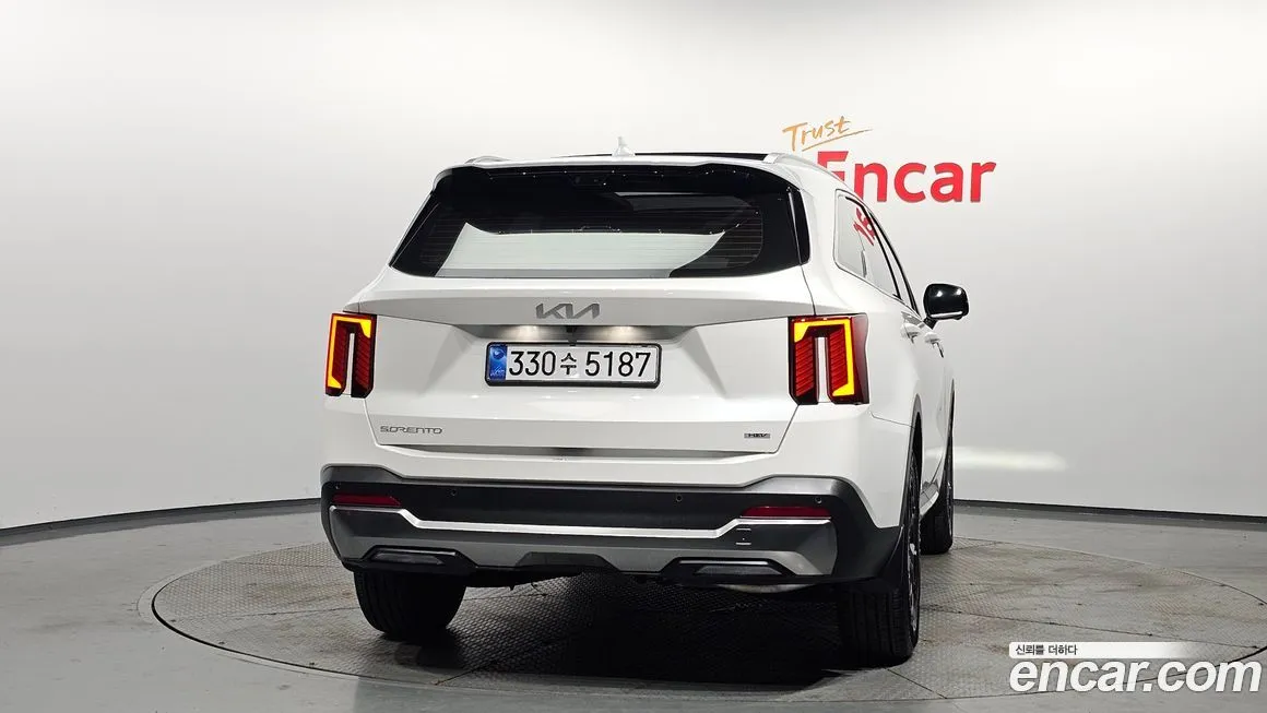 Kia Sorento — фото 3