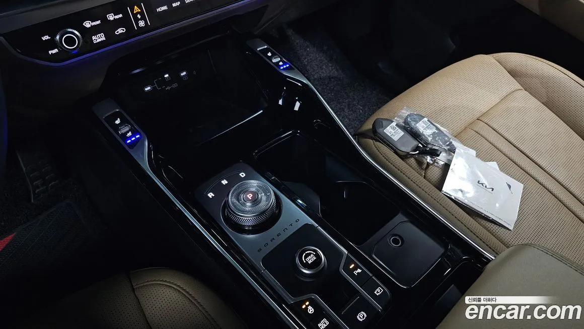 Kia Sorento — фото 8