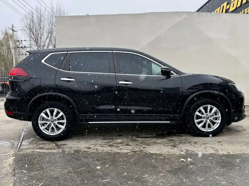 Nissan X-Trail 2021 из CN, фото 3