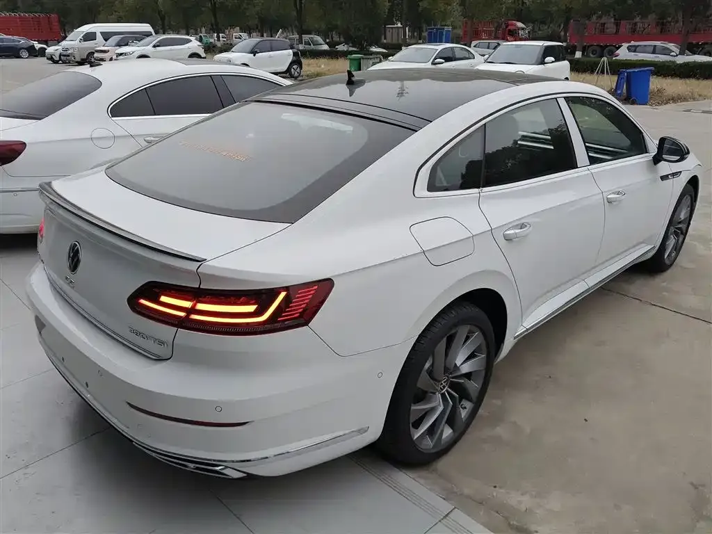 Volkswagen CC — фото 3