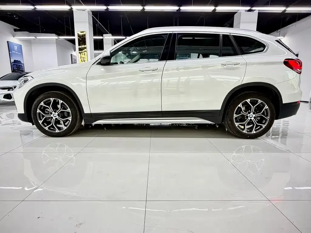 BMW X1 — фото 3