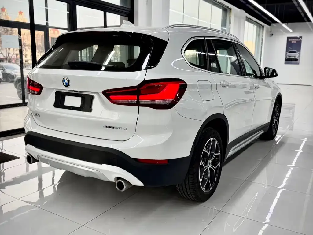 BMW X1 — фото 6