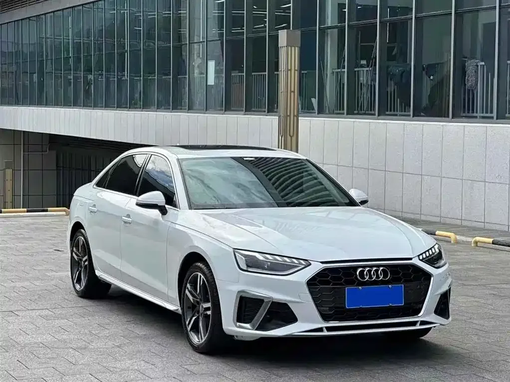 Audi A4L 2021 из CN, фото 9