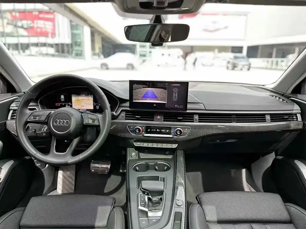Audi A4L 2021 из CN, фото 7