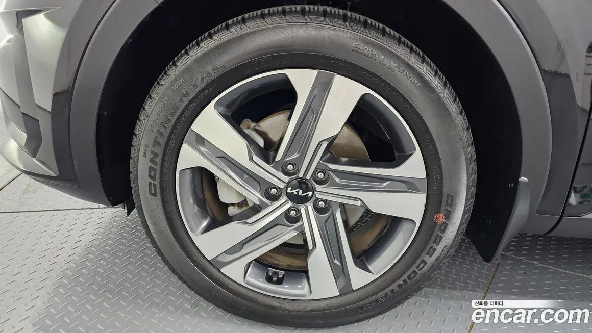Kia Sorento — фото 10