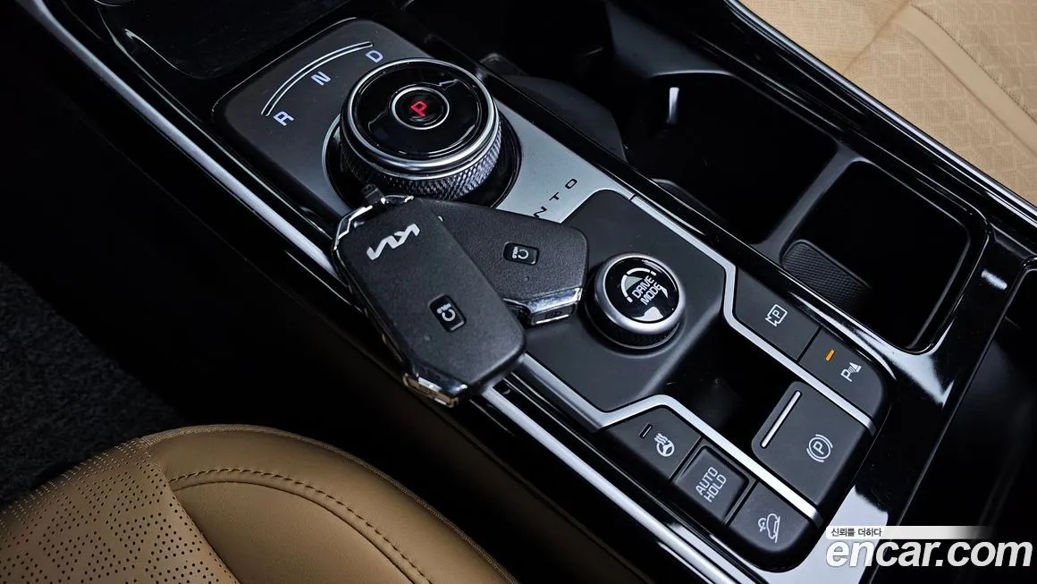 Kia Sorento — фото 6