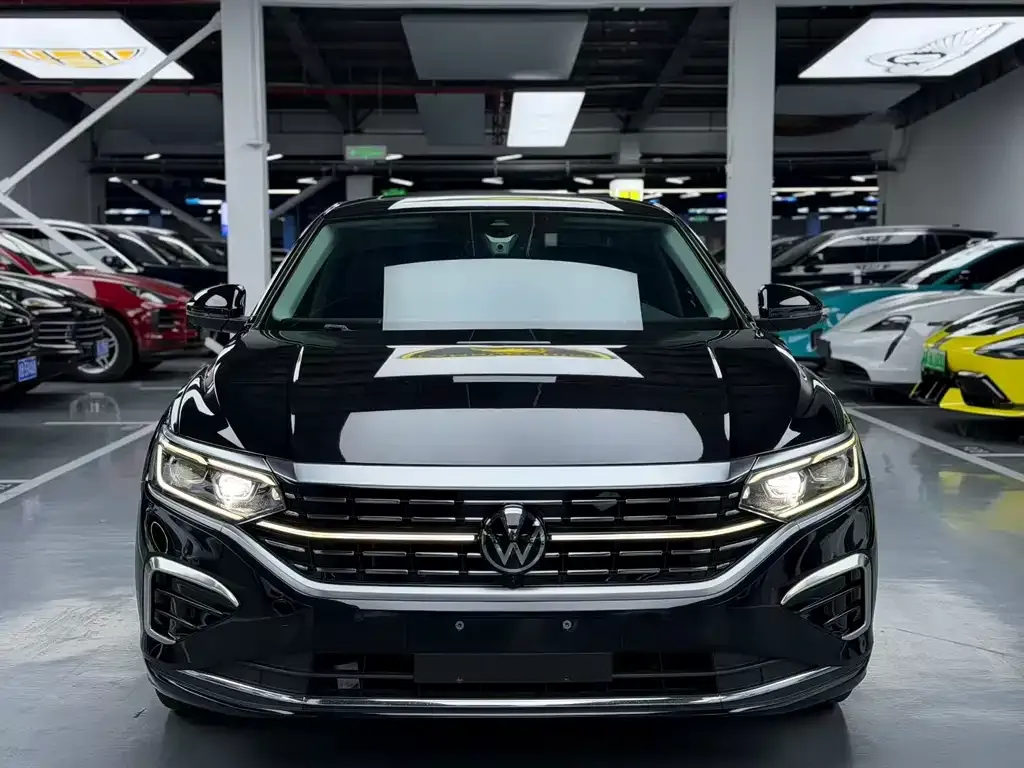 Volkswagen Passat — фото 9
