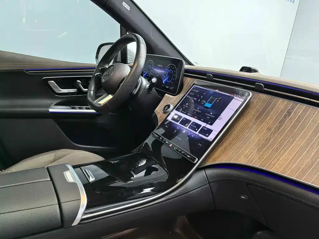 Mercedes-Benz EQE SUV 2024 из CN, фото 3