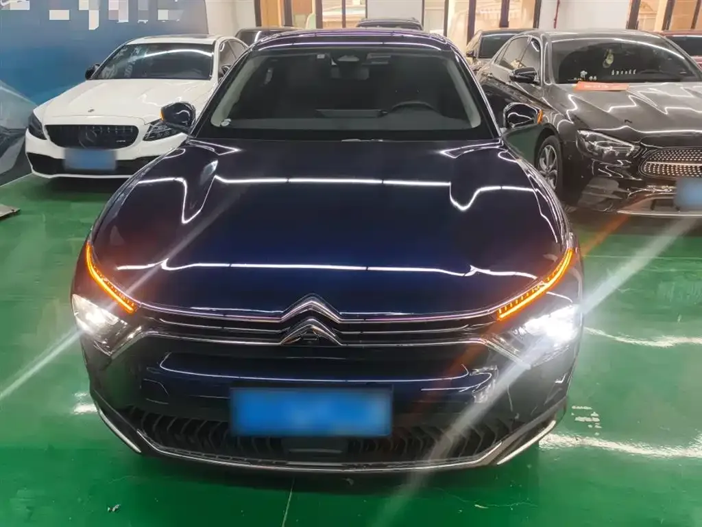 Citroen C5 X 2024 из CN, фото 3