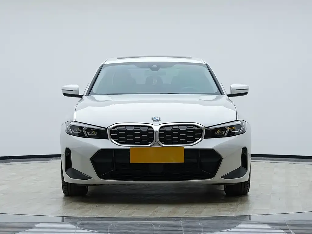 BMW 3 Series 2025 из CN, фото 2