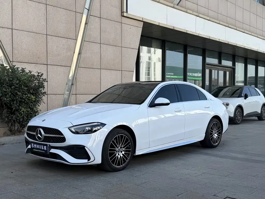 Mercedes-Benz C-Class — фото 1