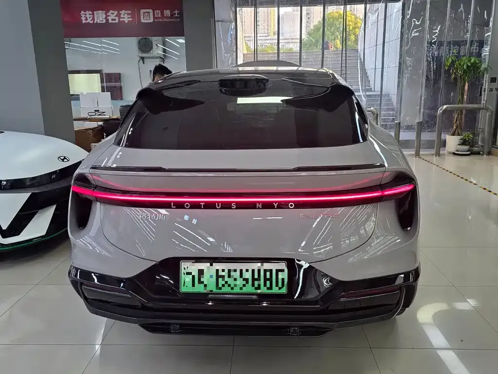 Lotus Eletre 2023 из CN, фото 6