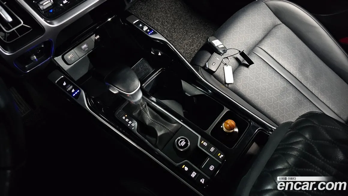 Kia Sorento — фото 9