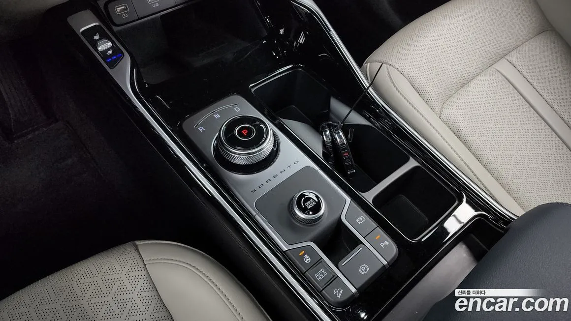 Kia Sorento — фото 7