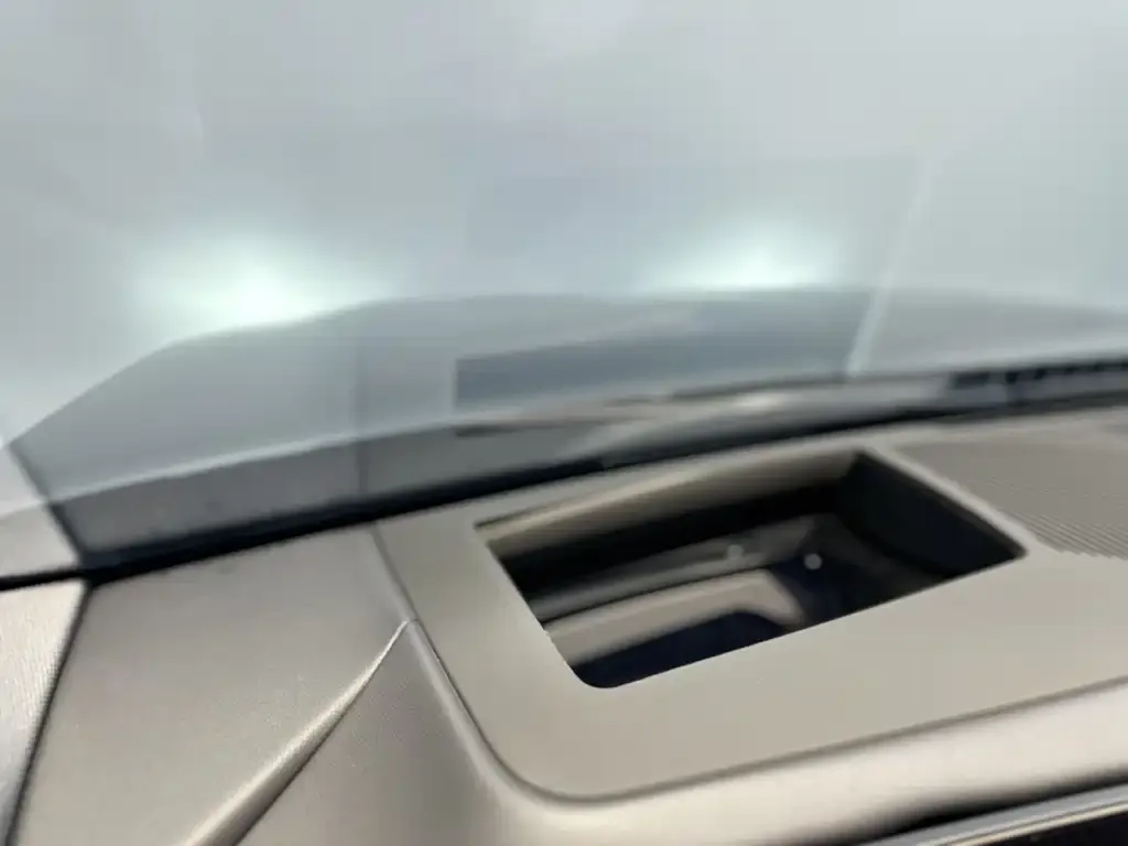 BMW 5 Series 2025 из CN, фото 2