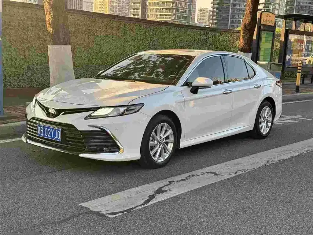 Toyota Camry 2022 из CN, фото 1