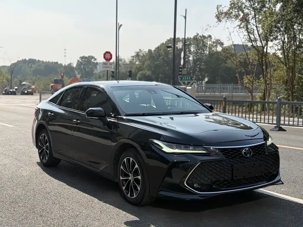 Toyota Avalon 2022 из CN, фото 3