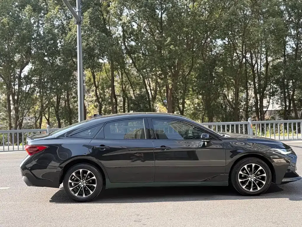 Toyota Avalon 2022 из CN, фото 10