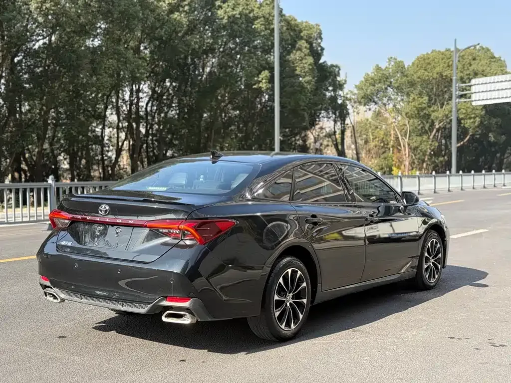 Toyota Avalon 2022 из CN, фото 8