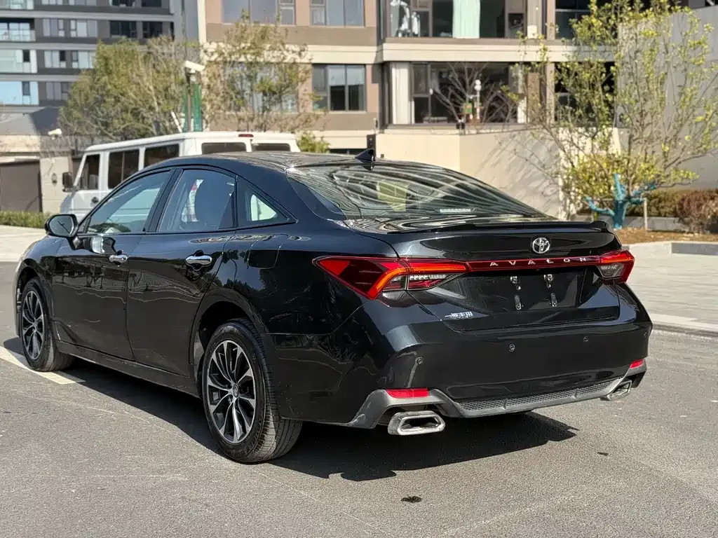 Toyota Avalon 2022 из CN, фото 9