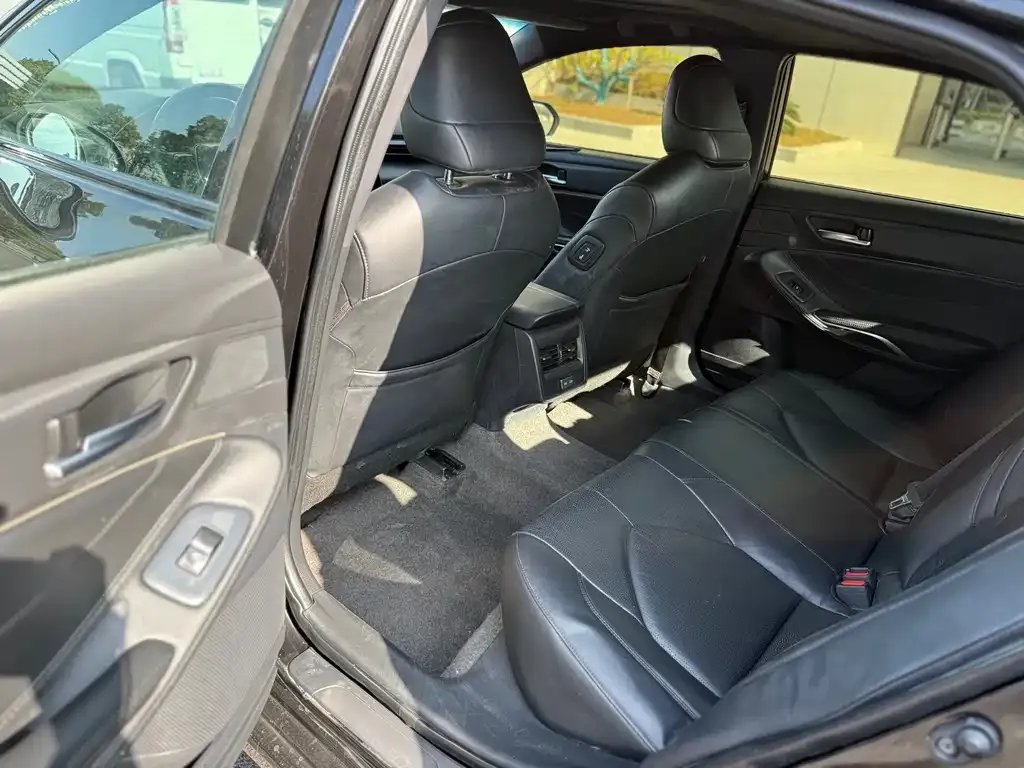 Toyota Avalon 2022 из CN, фото 4
