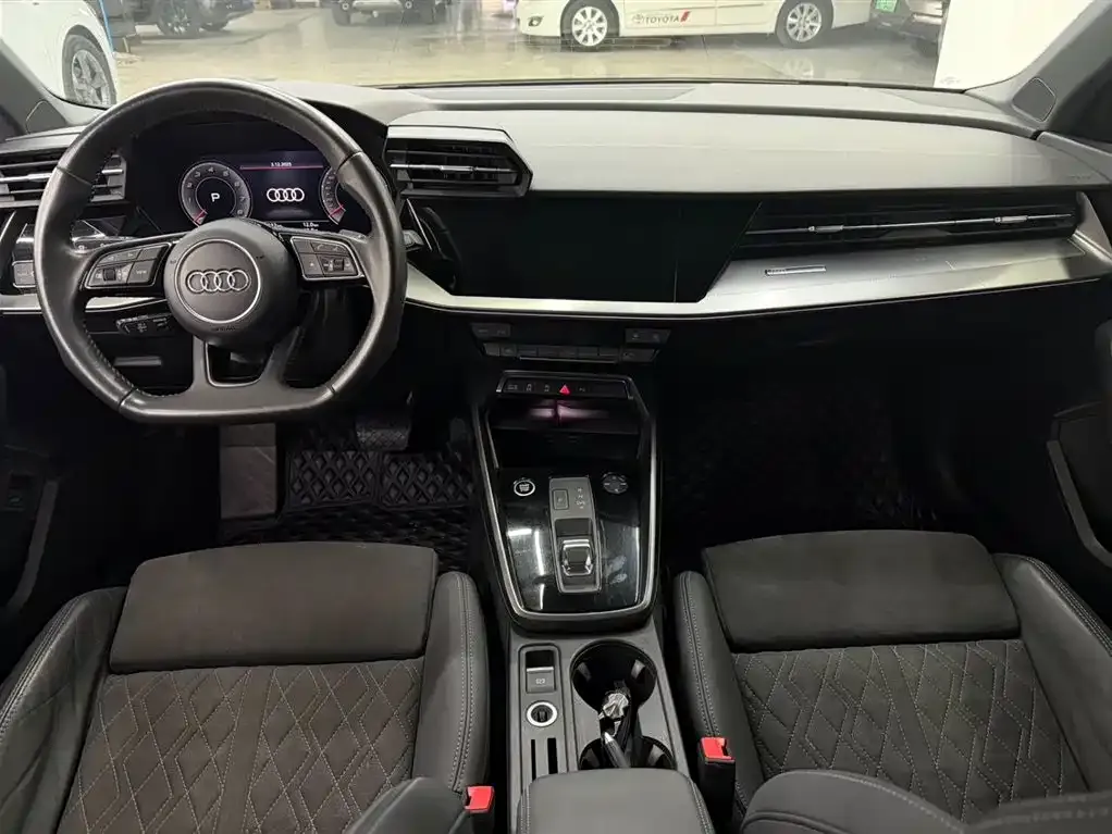 Audi A3 2021 из CN, фото 10