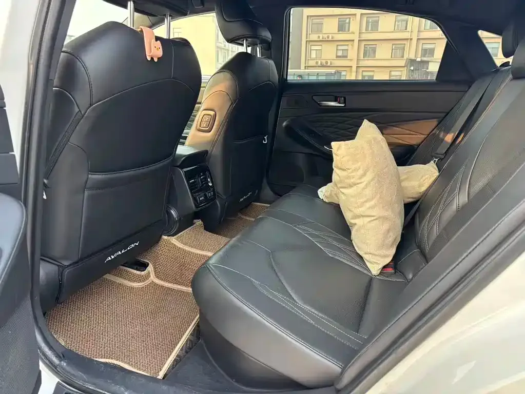 Toyota Avalon 2021 из CN, фото 7
