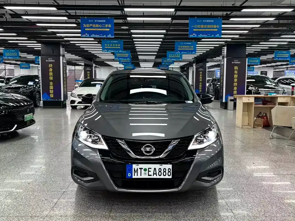 Nissan Tiida 2023 из CN, фото 5