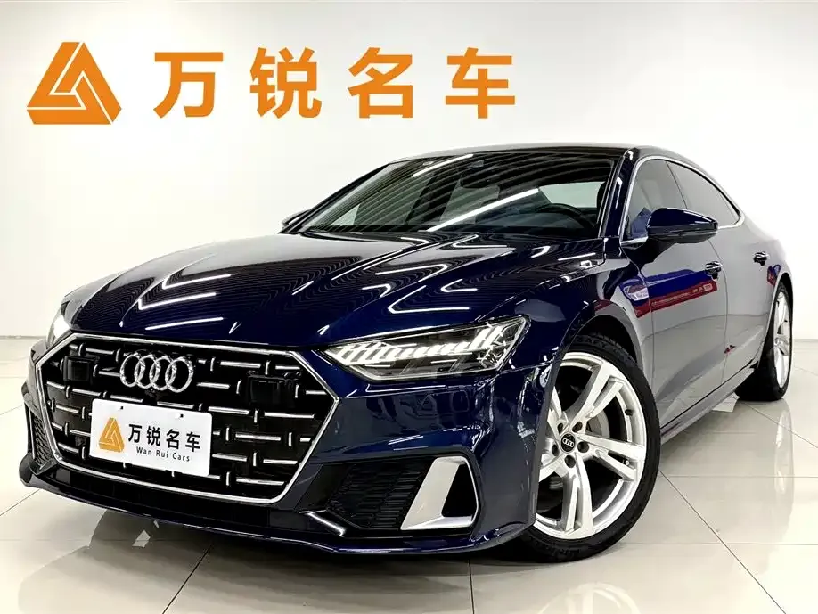 Audi A7L 2023 из CN, фото 1