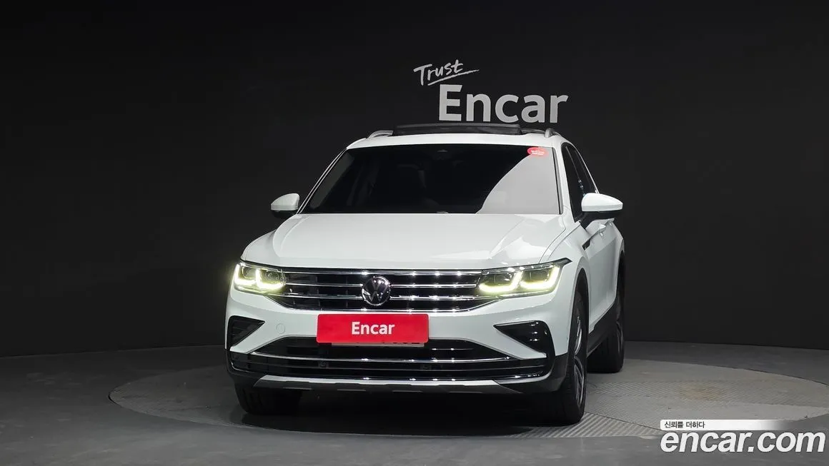 Volkswagen Tiguan — фото 6