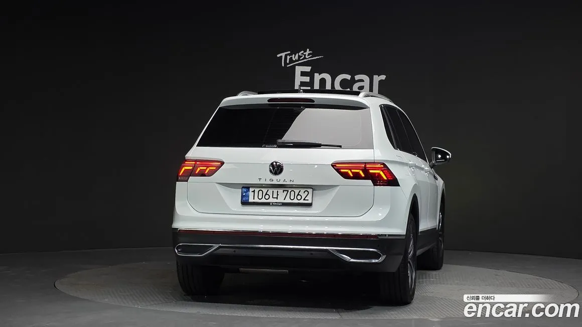 Volkswagen Tiguan — фото 3