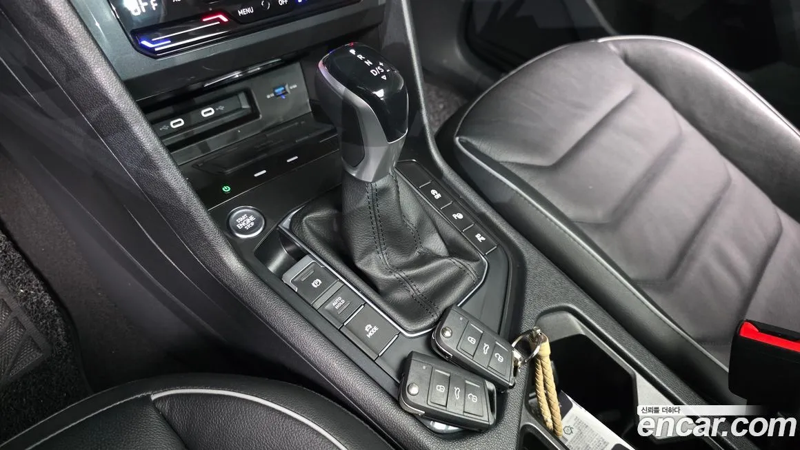 Volkswagen Tiguan — фото 9